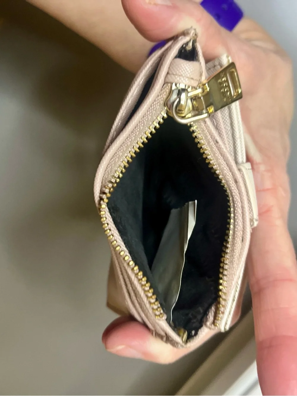 Steve Madden Small Bifold Wallet Blush Pink Saffiano Snap Closure GUC